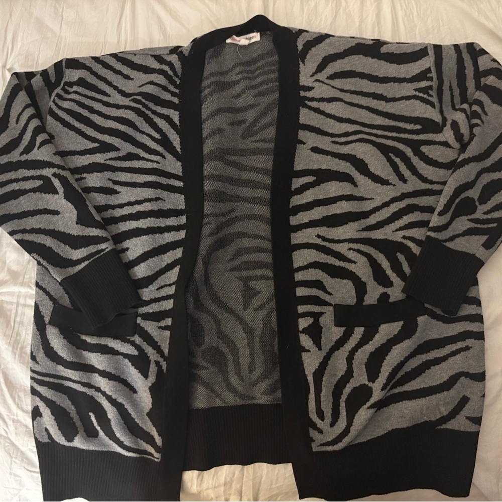 Chic Zebra Pattern Open Cardigan - image 1
